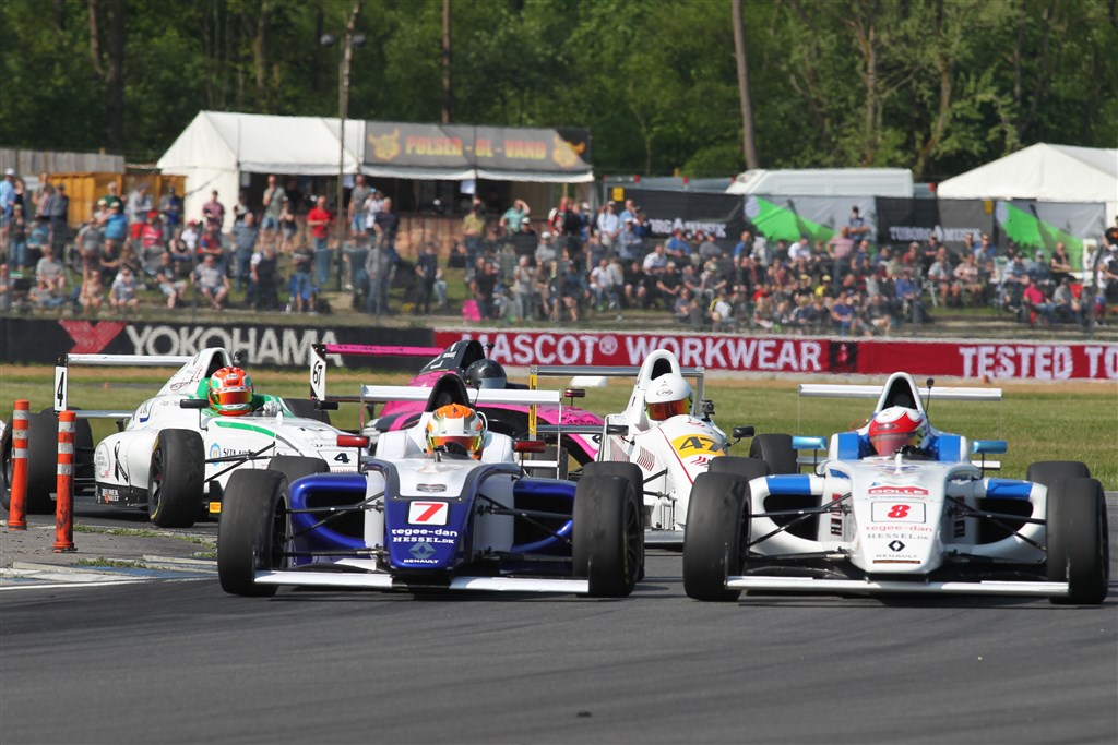 Der vil også være test for kommende Formel 4-kørere onsdag den 17.
(Foto: Henning Smed)
